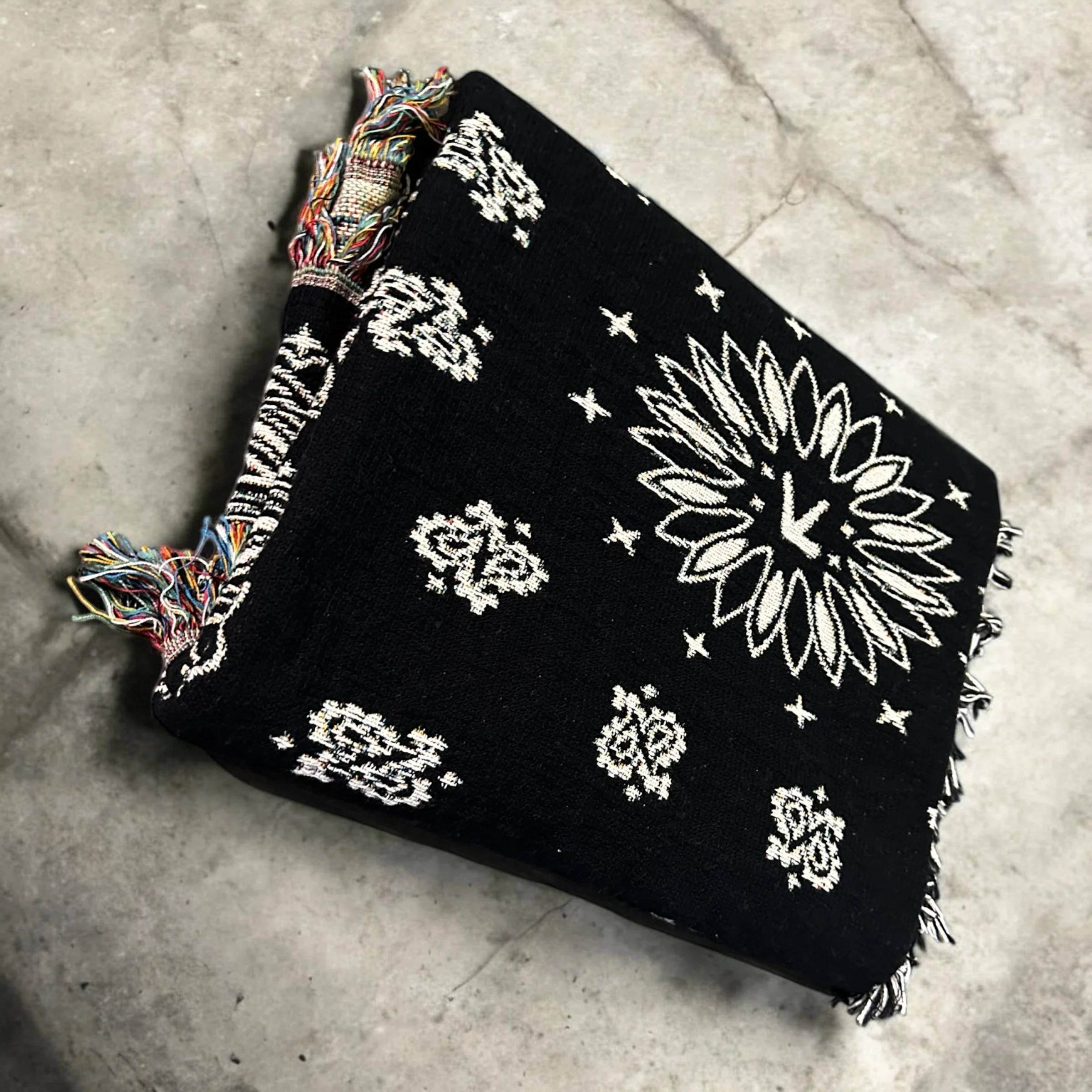 Bandana Woven Blanket - Image 3